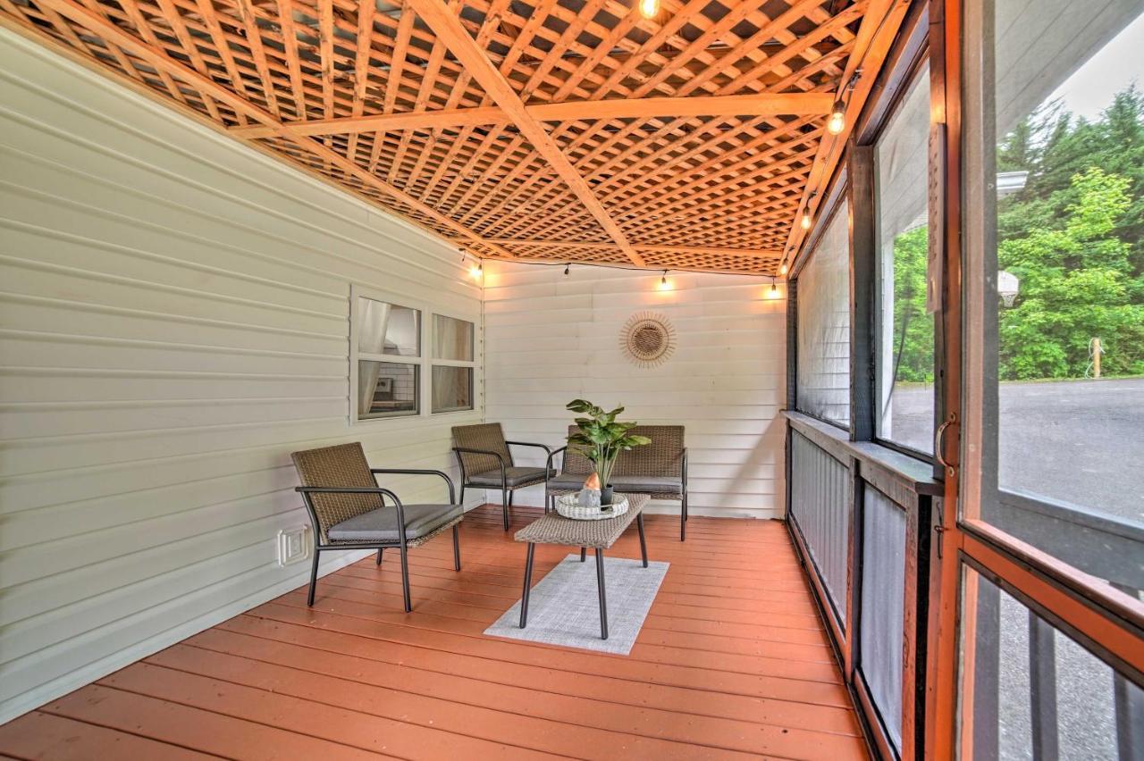 ピジョンフォージ Creekside Ranch With Porch About 2 Mi To Pkwyヴィラ エクステリア 写真