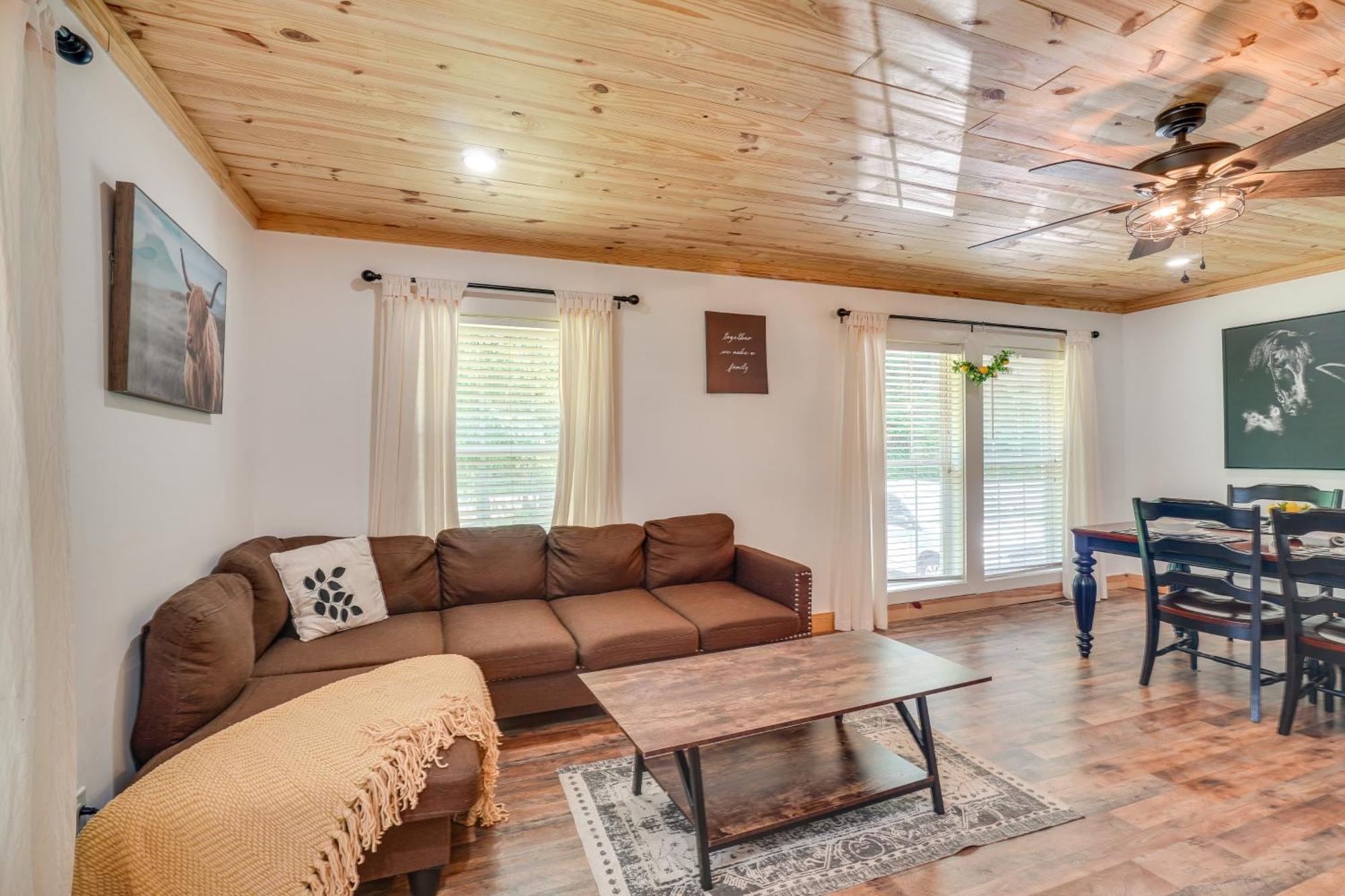 ピジョンフォージ Creekside Ranch With Porch About 2 Mi To Pkwyヴィラ エクステリア 写真
