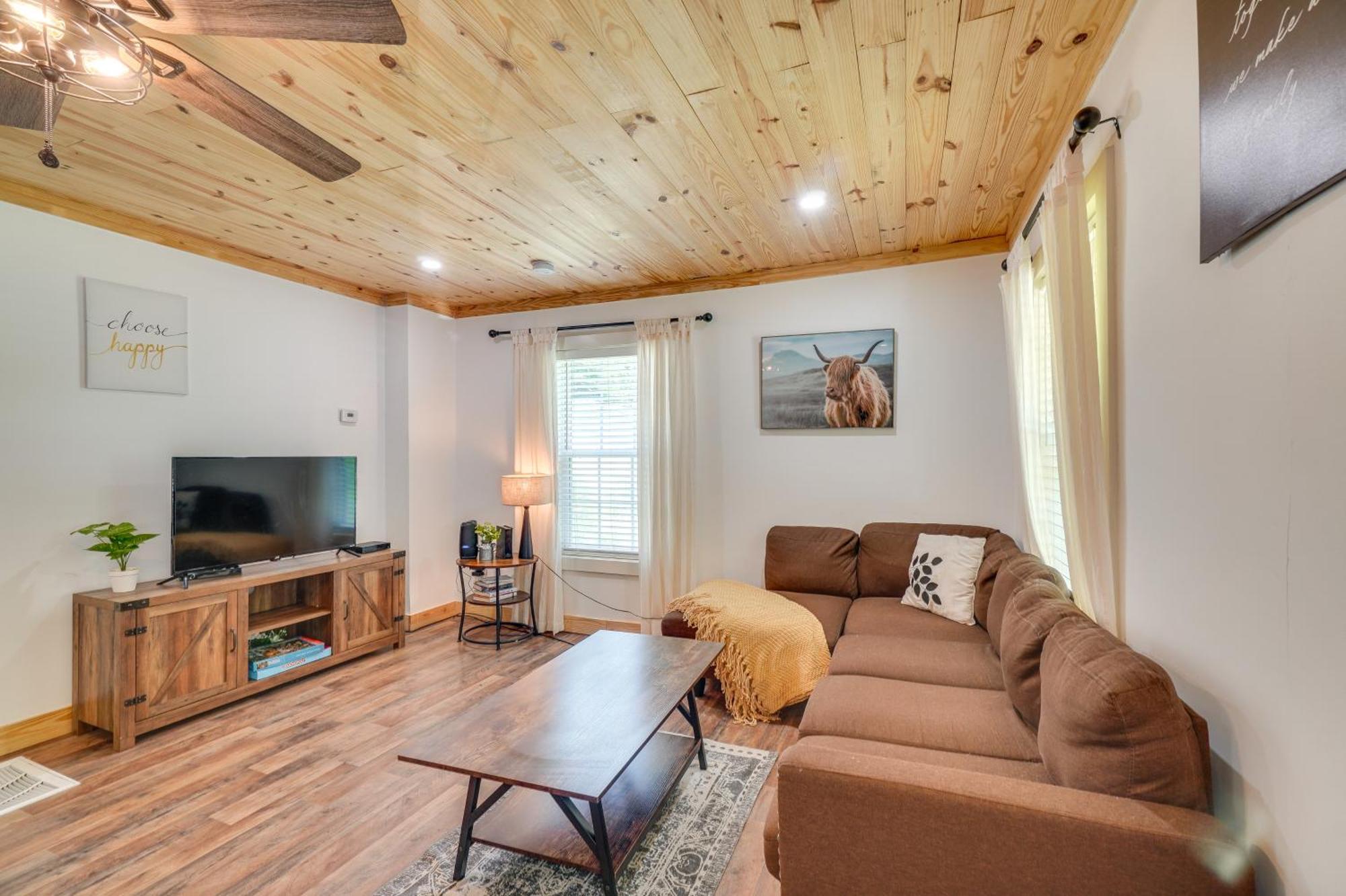 ピジョンフォージ Creekside Ranch With Porch About 2 Mi To Pkwyヴィラ エクステリア 写真